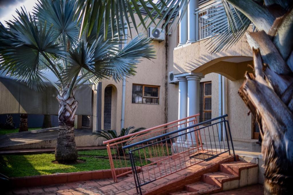 Tshedza Guest Lodge Louis Trichardt Exterior foto